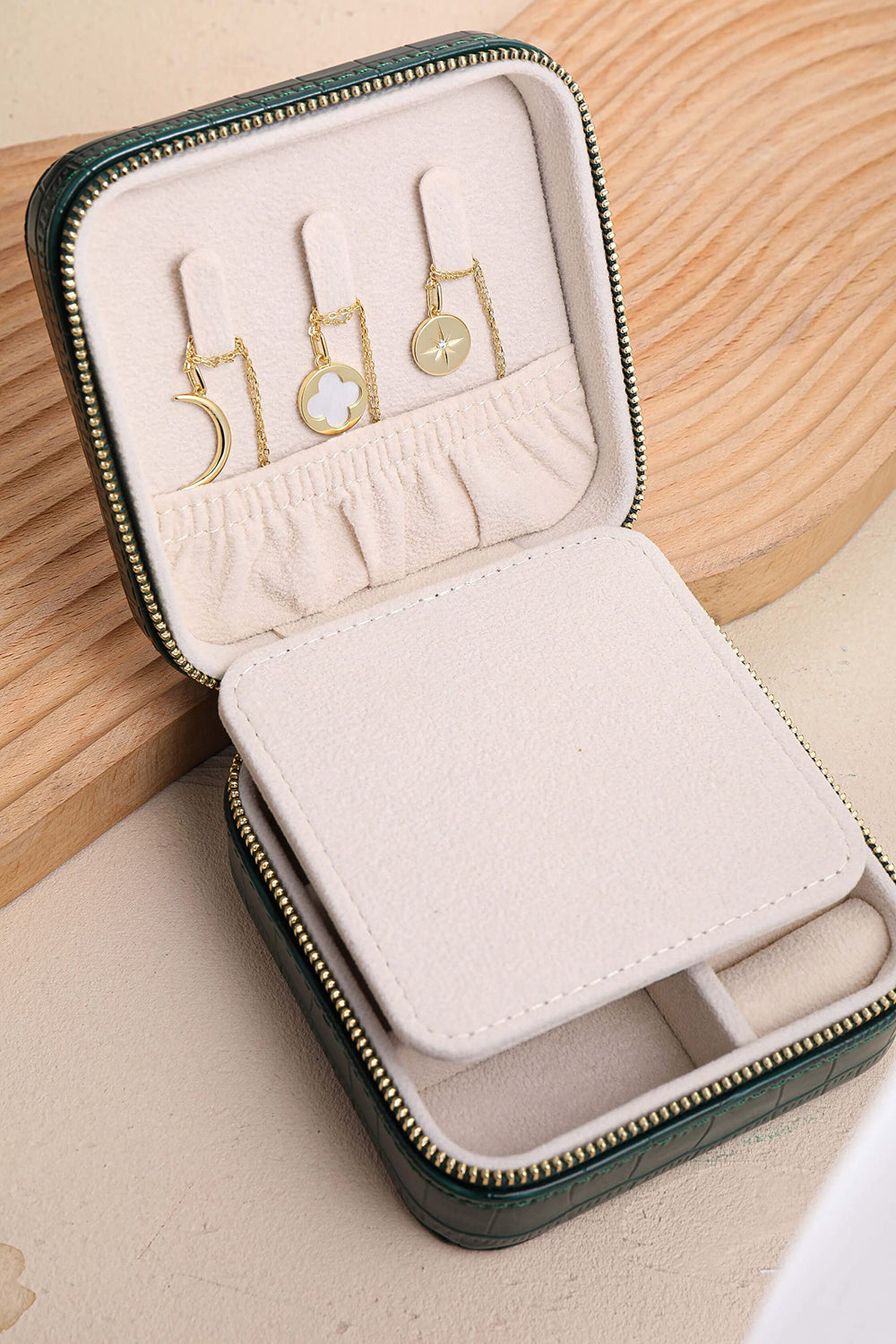 S.Leaf Travel Jewelry Organizer Boxes for Women Small Portable