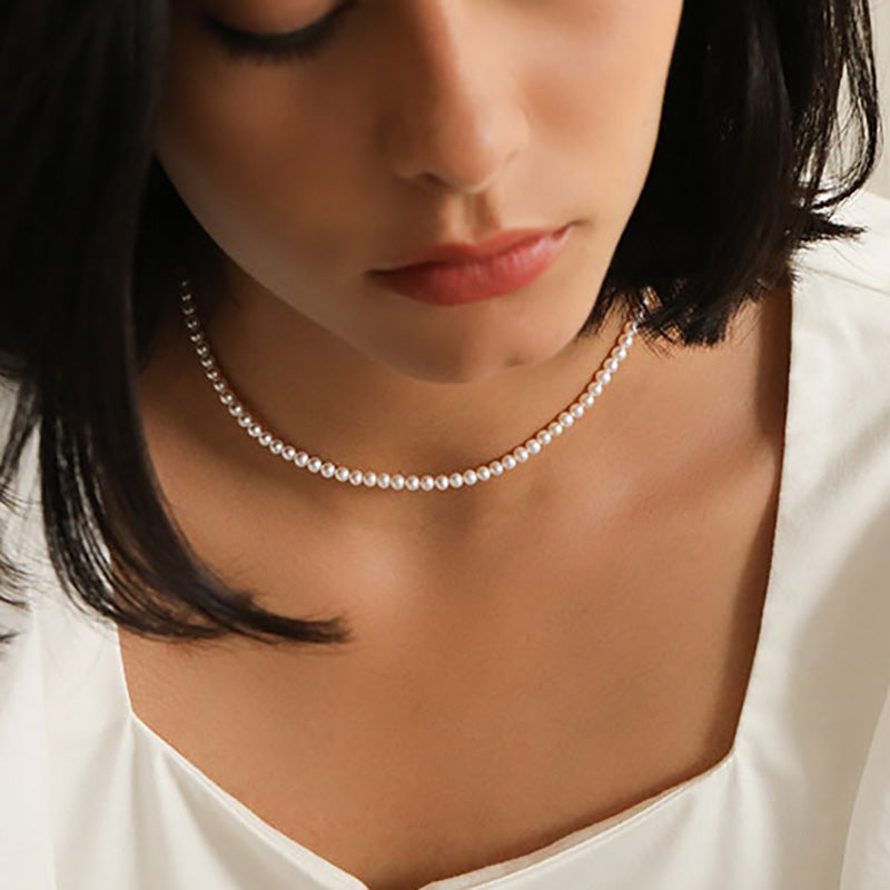 Mini round pearl necklace gold