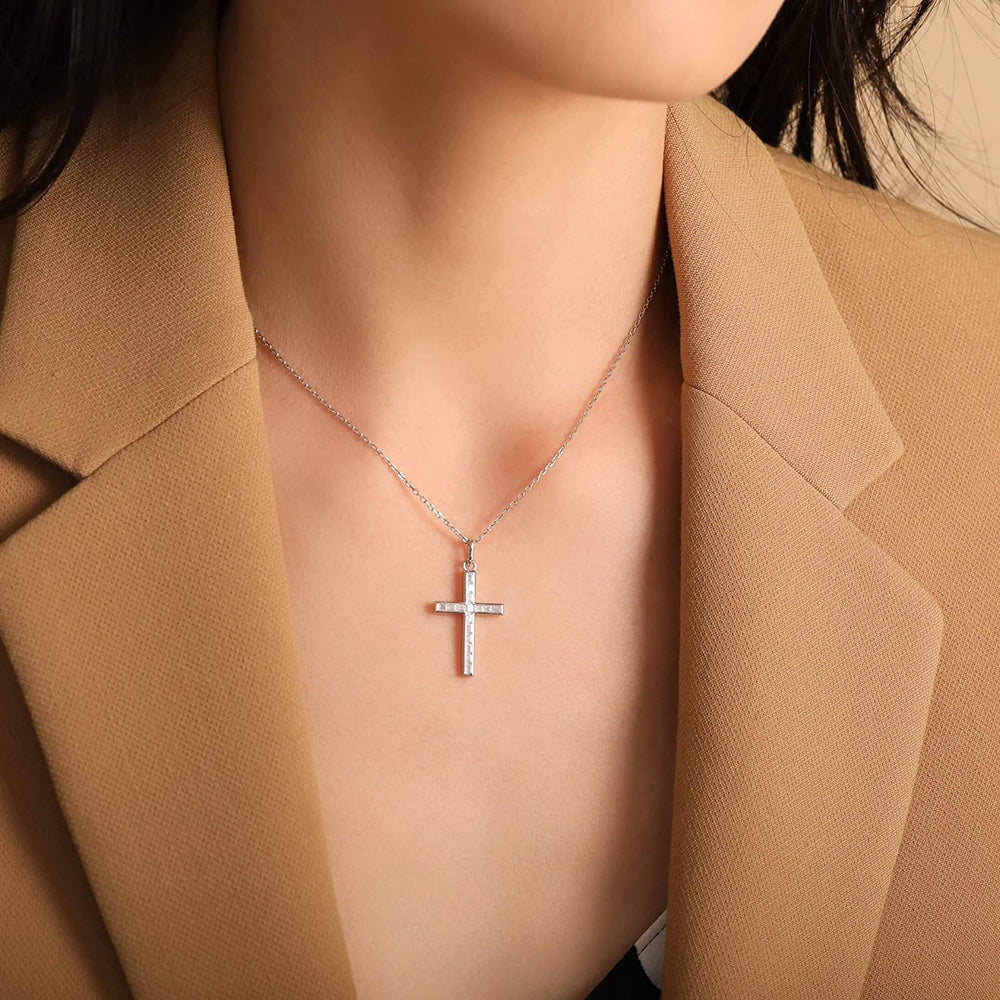 Trendy Cubic zirconia cross pendant necklace silver